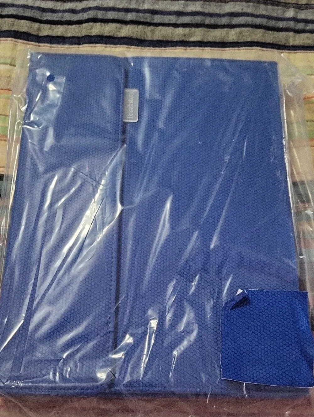 Brookstone Cobalt Blue Bluetooth Tablet Keyboard Case